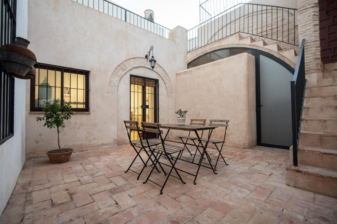 Apartamento La Casa Del Santo Carmona  Bagian luar foto