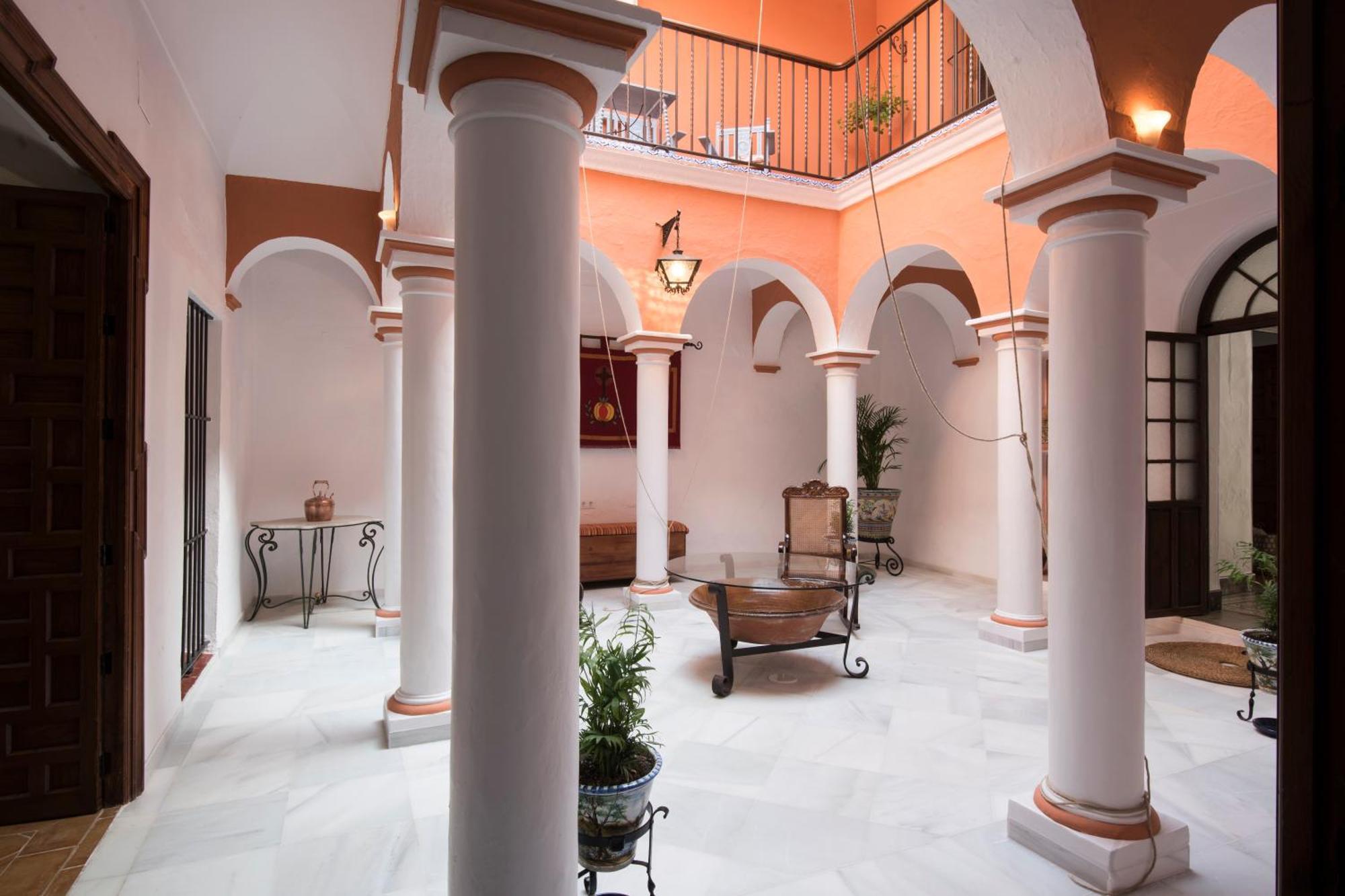Apartamento La Casa Del Santo Carmona  Bagian luar foto
